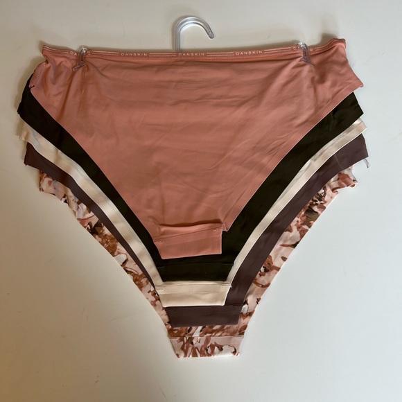 DANSKIN INTIMATES NO SHOW PANTIES NEW! - Picture 5 of 5